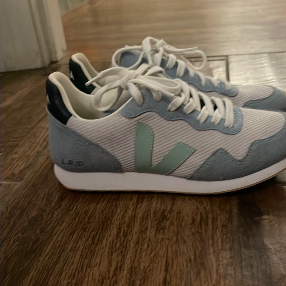 Veja Women's Sneakers in Blue and White